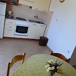 1 Apartmán New Translation