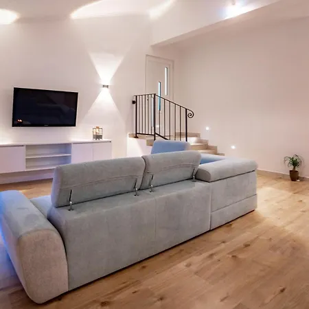 Apartament 1 Palit