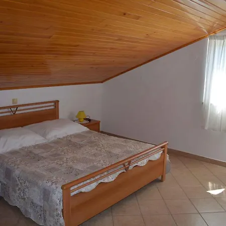 1 Apartamento *